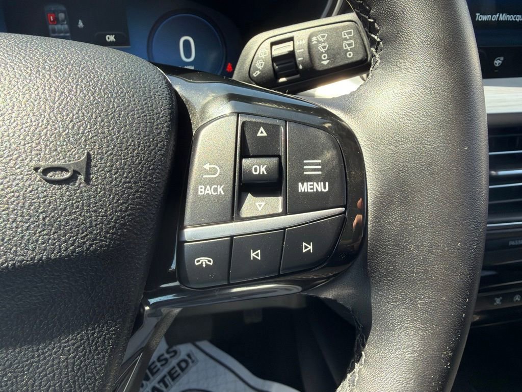 Used 2025 Ford Escape Platinum AWD/4WD image 20