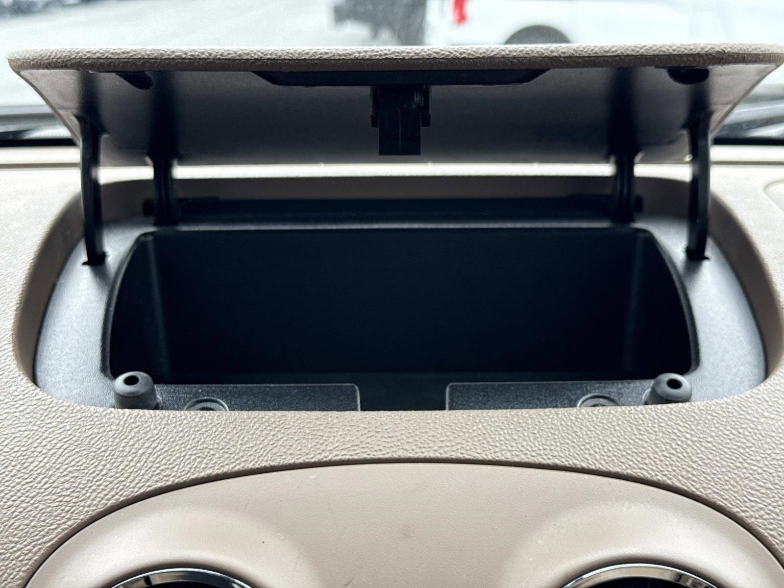 Used 2008 Chevrolet HHR LT w/ LT Preferred Equipment Group image 10