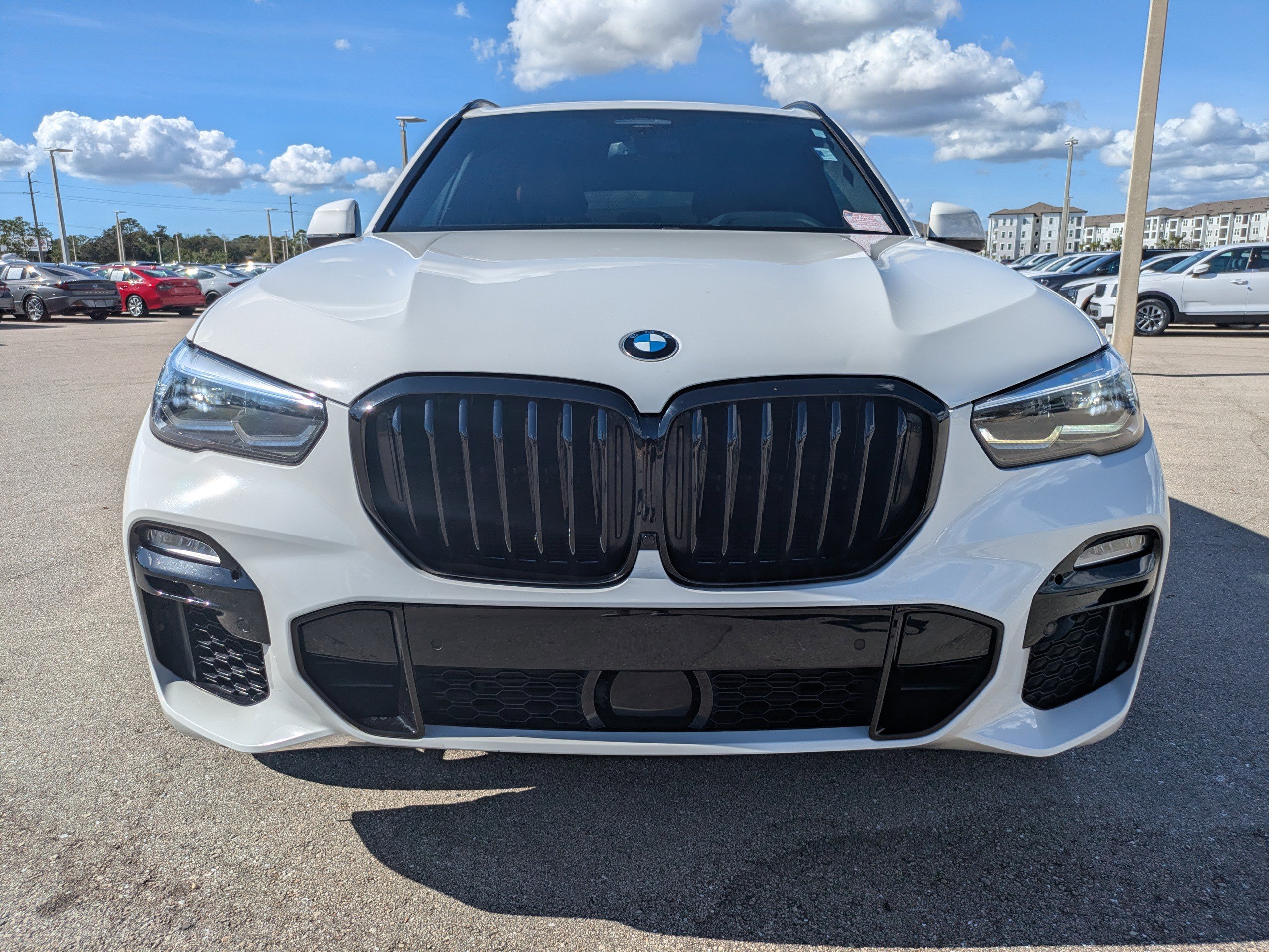 Used 2021 BMW X5 sDrive40i w/ M Sport Package image 3