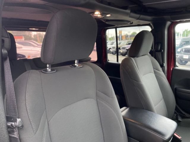 Used 2021 Jeep Wrangler Unlimited Sport AWD/4WD image 21