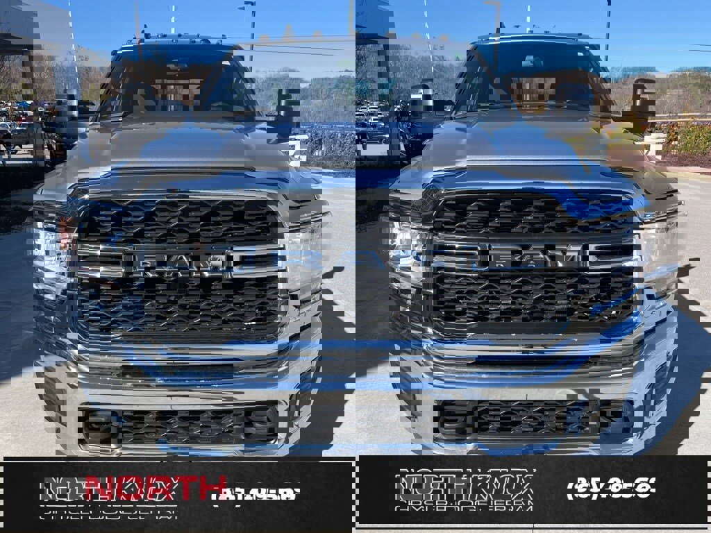 Used 2024 RAM 3500 Tradesman w/ Chrome Appearance Group image 31