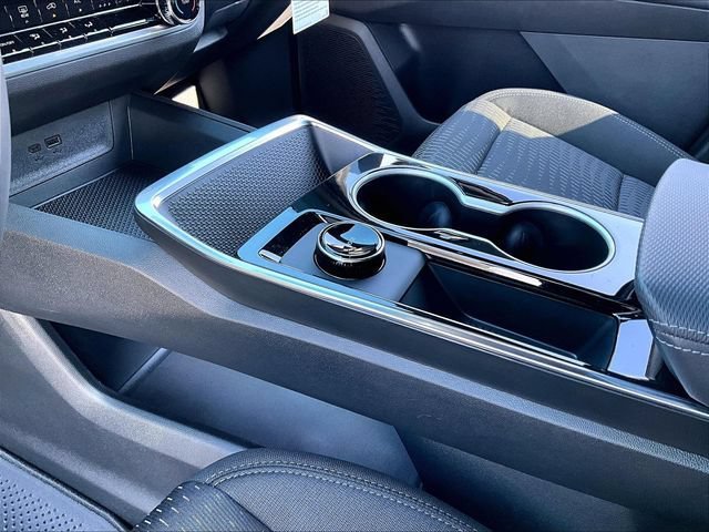 New 2027 Chevrolet Equinox LT FWD image 13