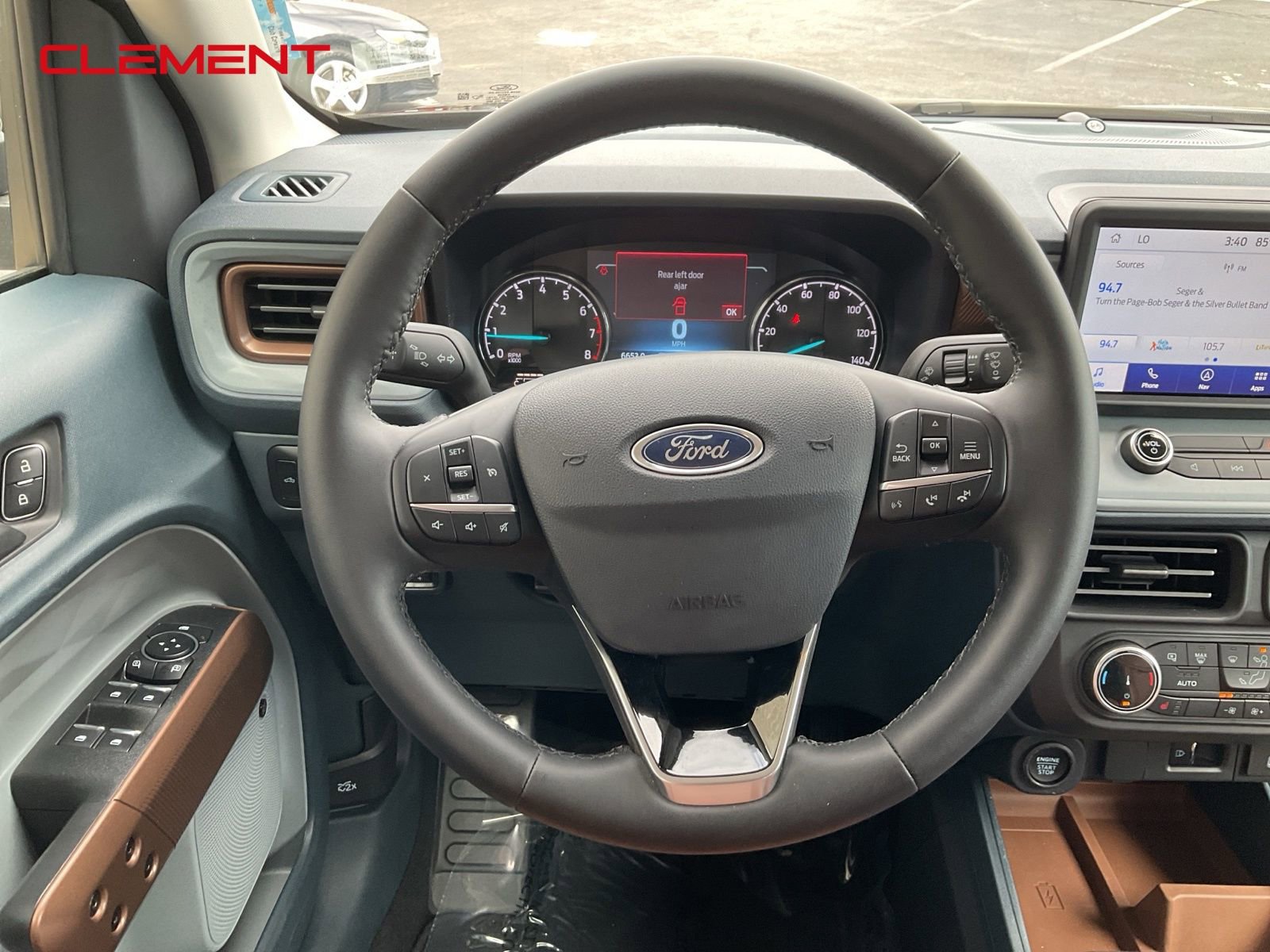 Used 2023 Ford Maverick Lariat w/ Lariat Luxury Package image 9