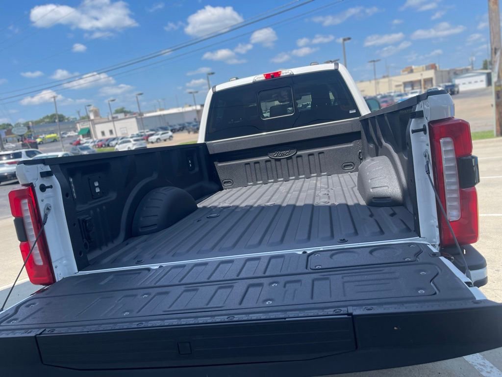 New 2025 Ford F250 Lariat w/ Lariat Ultimate Package image 35