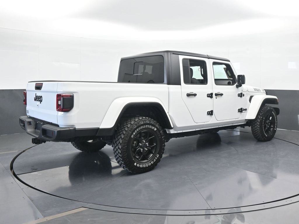 Used 2024 Jeep Gladiator Willys image 6
