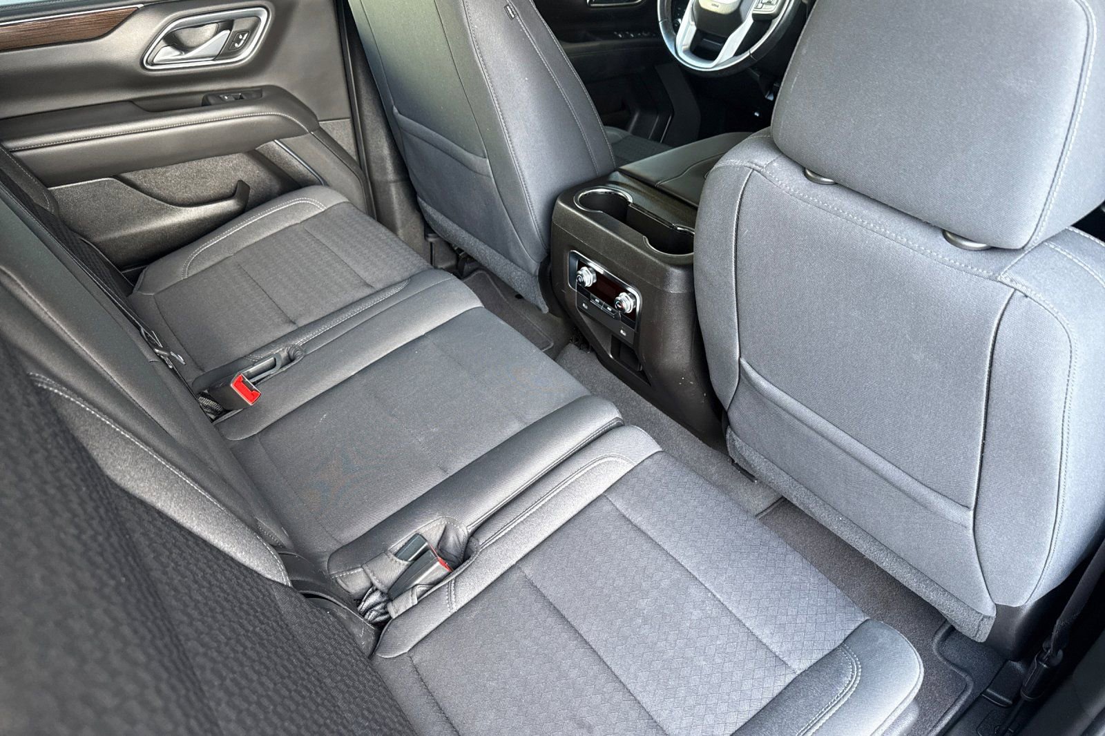 Used 2021 GMC Yukon SLE AWD/4WD image 18
