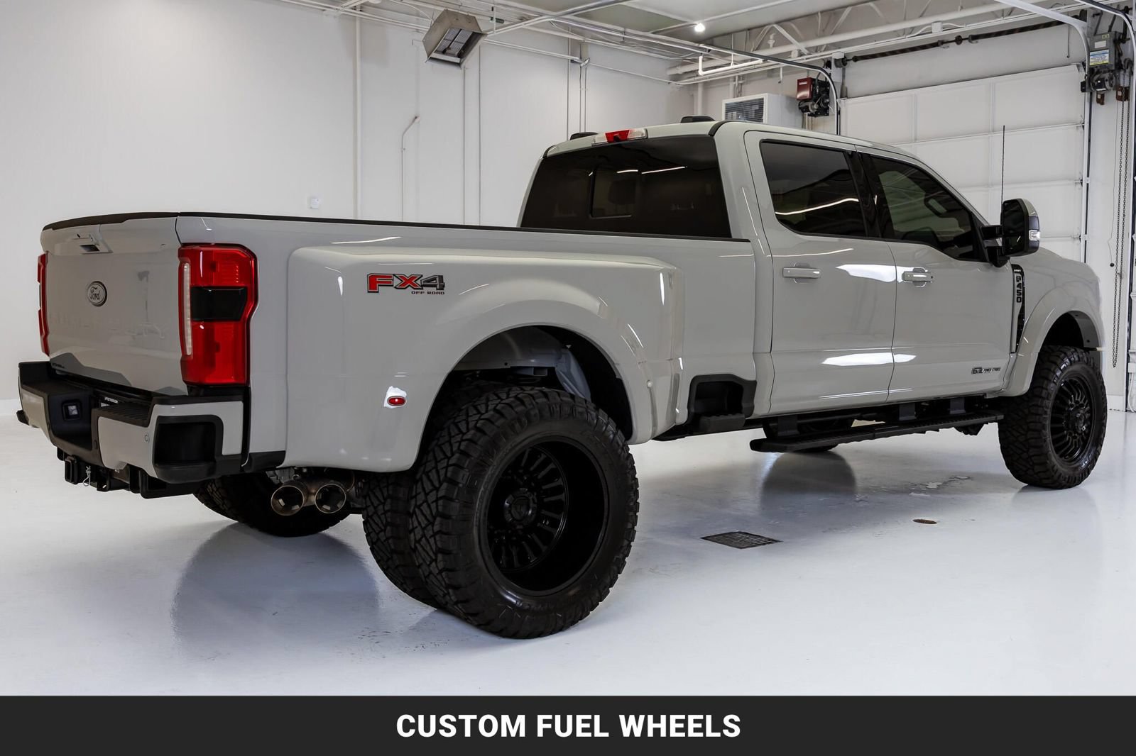 Used 2026 Ford F450 Lariat w/ Lariat Premium Package AWD/4WD image 9