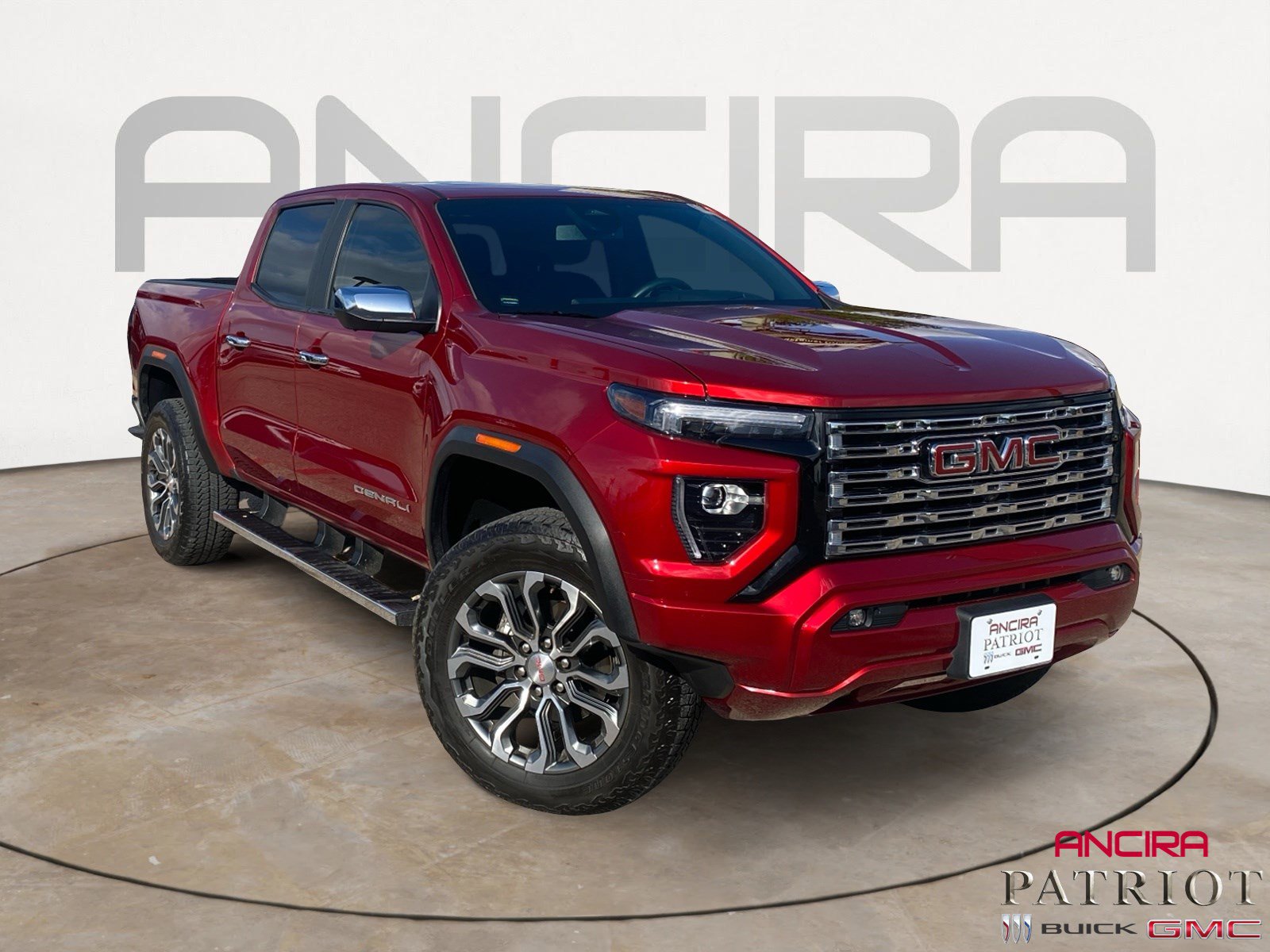 Used 2023 GMC Canyon Denali image 1