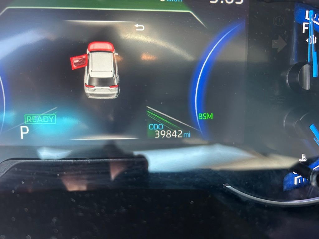 Used 2024 Toyota RAV4 XLE image 21