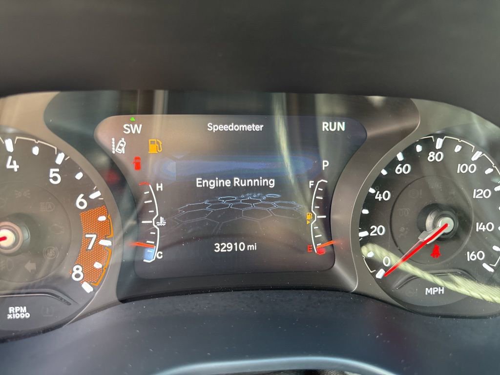 Used 2025 Jeep Compass Trailhawk w/ Trailer Tow Group image 11