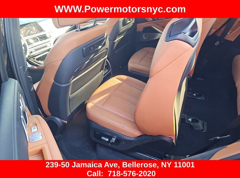 Used 2019 BMW X7 xDrive50i w/ M Sport Package AWD/4WD image 4