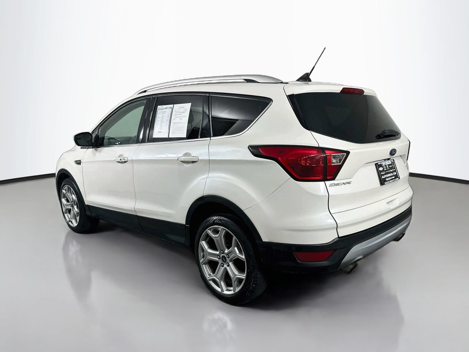 Used 2019 Ford Escape Titanium AWD/4WD image 5