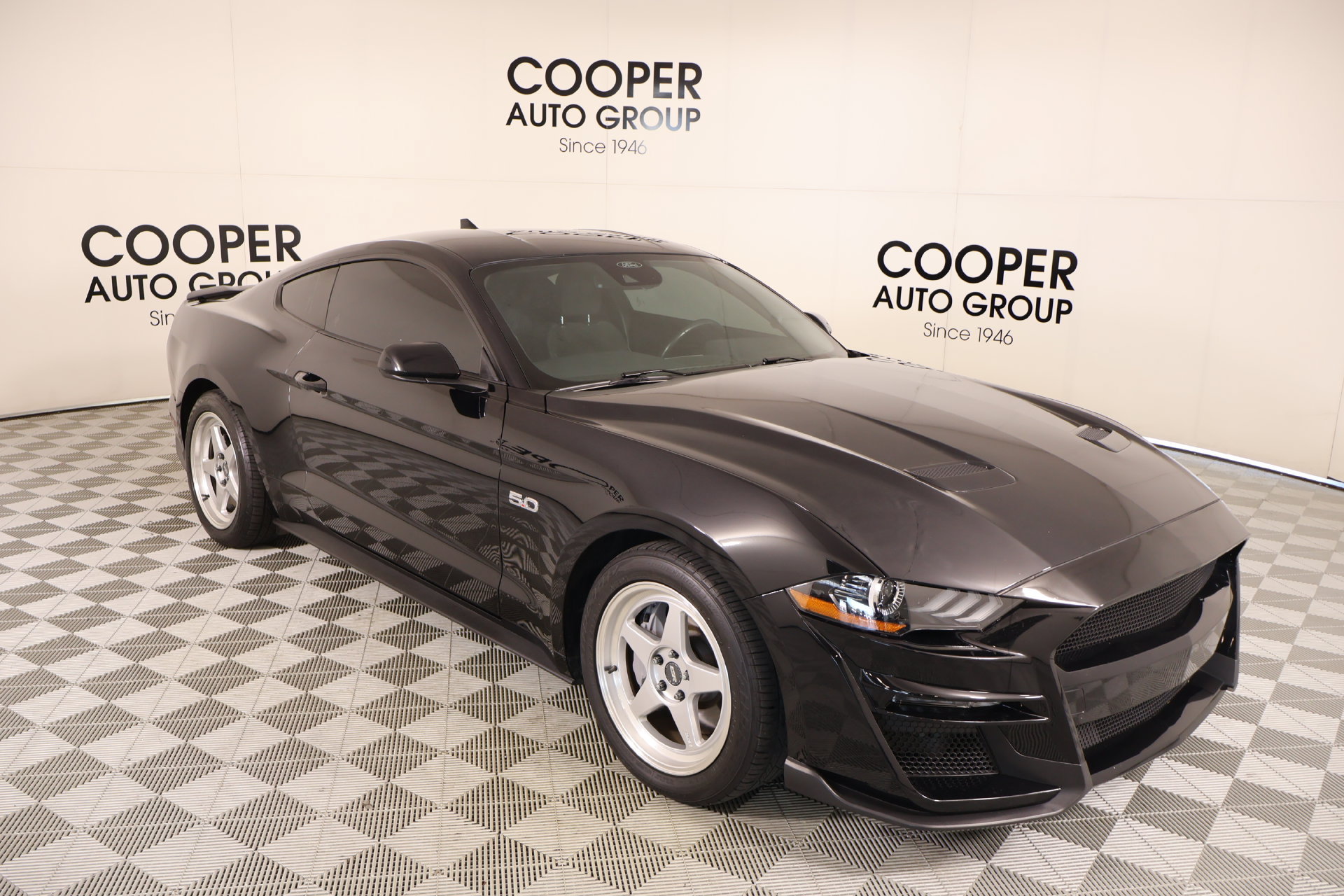 Used 2022 Ford Mustang GT w/ Equipment Group 301A RWD image 1