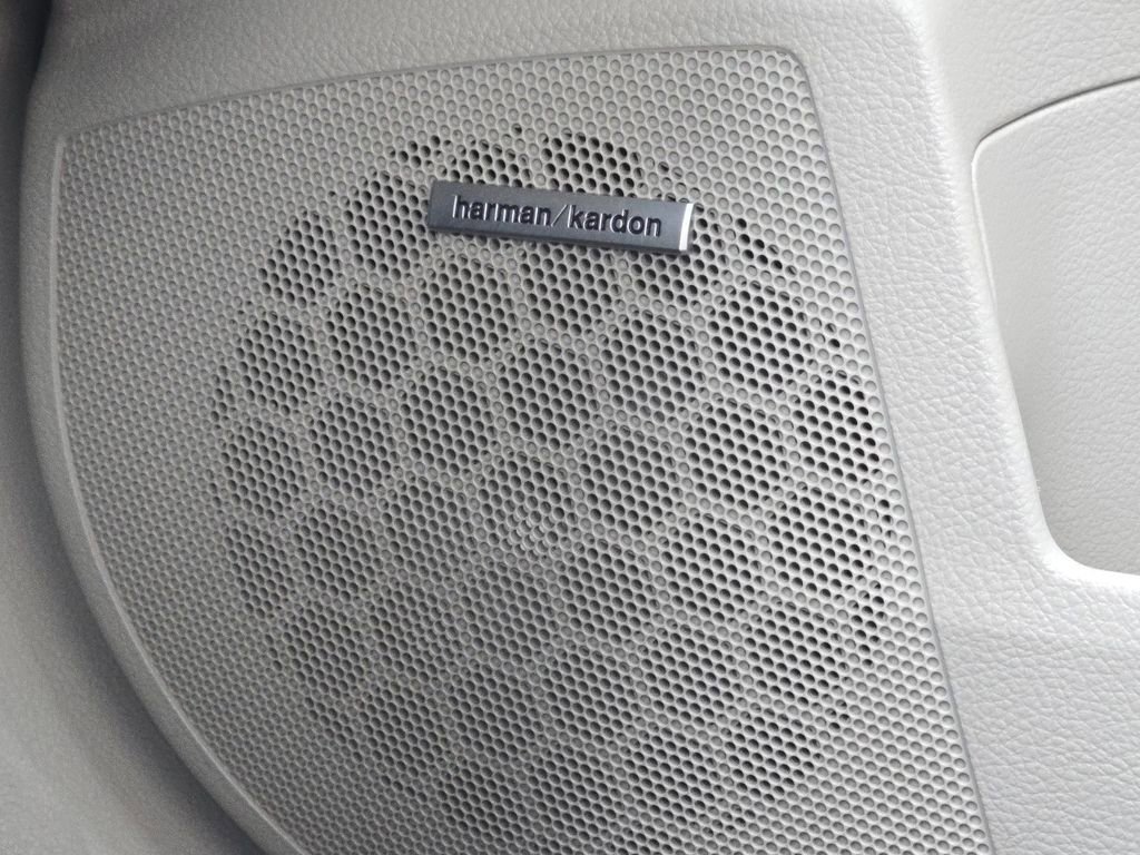 Used 2011 Subaru Outback 2.5i Limited image 30