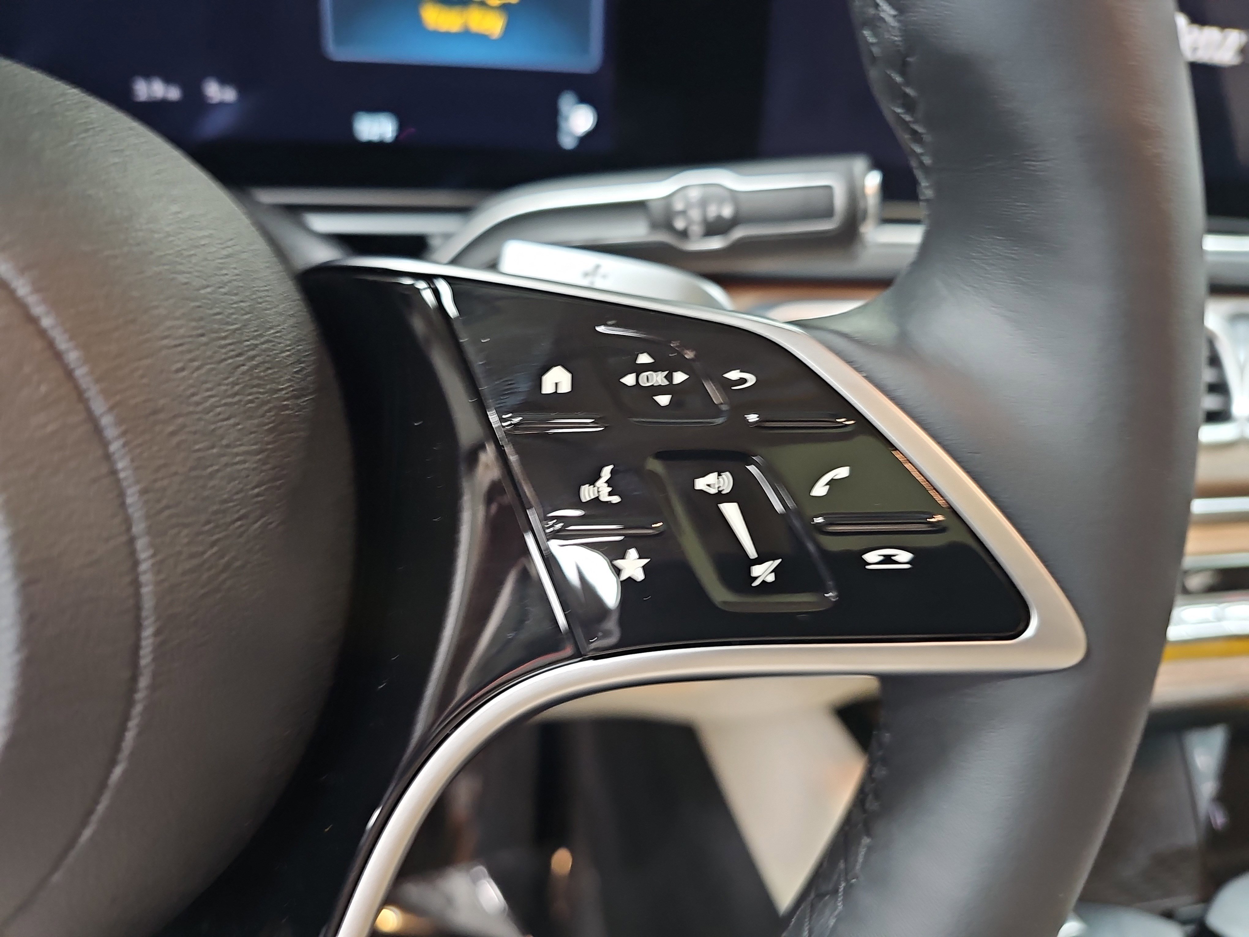 New 2026 Mercedes-Benz GLE 450 4MATIC image 19