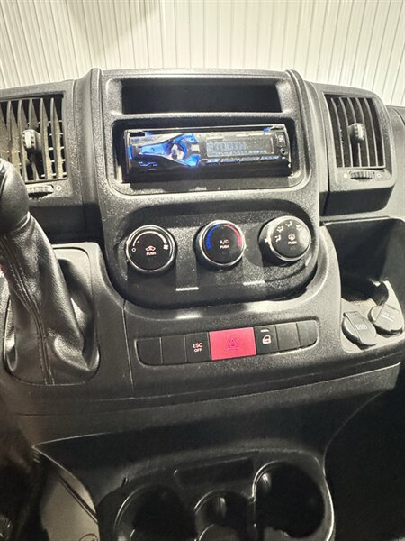 Used 2015 RAM ProMaster 1500 FWD image 18