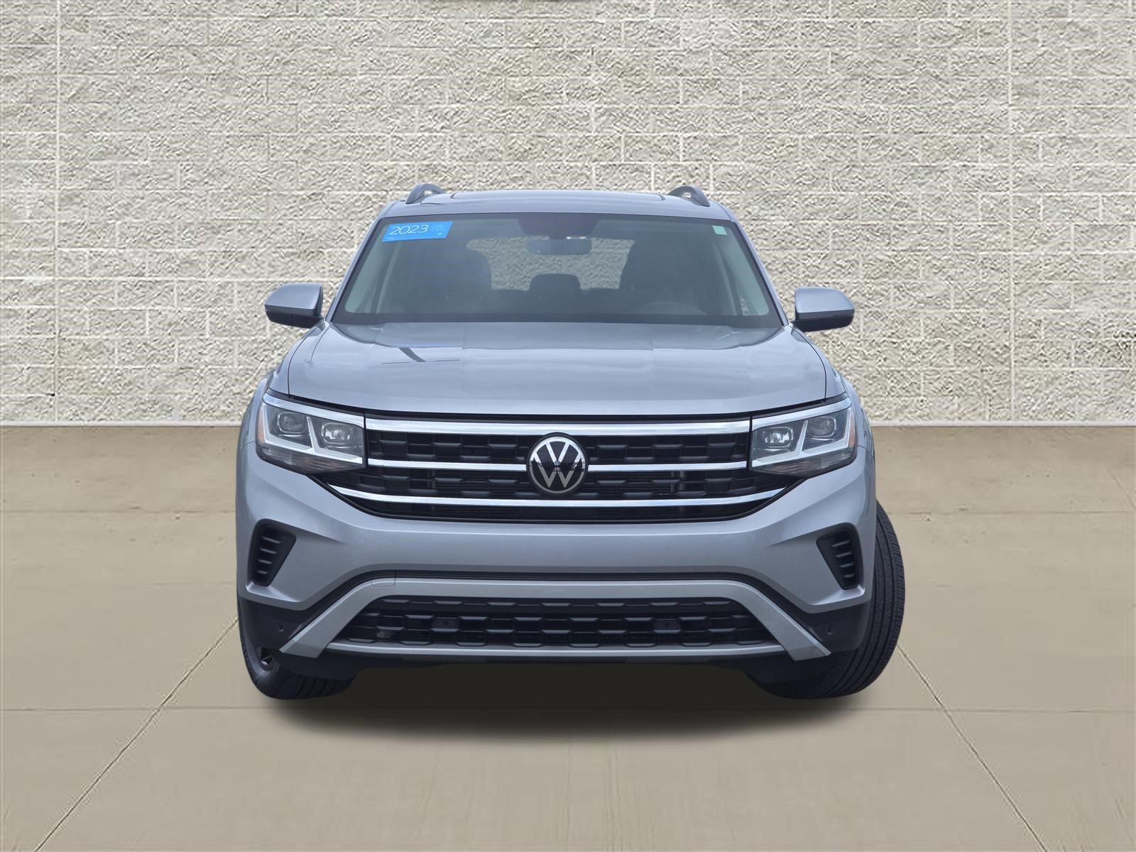 Certified 2023 Volkswagen Atlas SE w/ Panoramic Sunroof Package AWD/4WD image 2