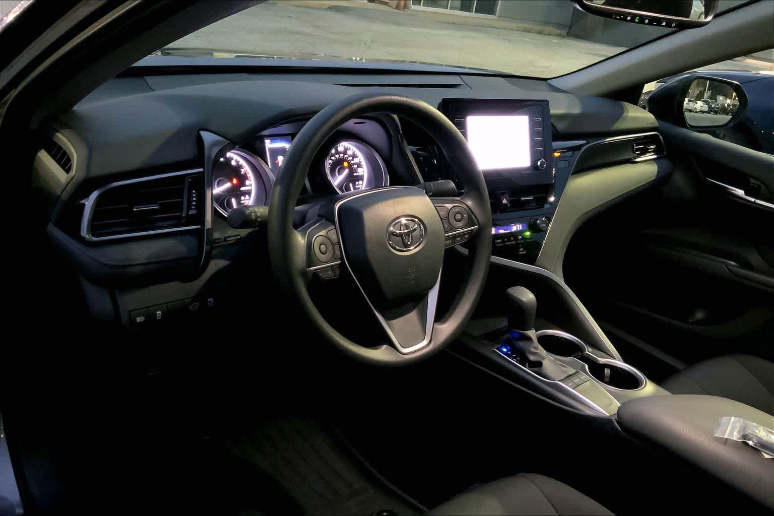 Used 2024 Toyota Camry LE w/ Convenience Package FWD image 18