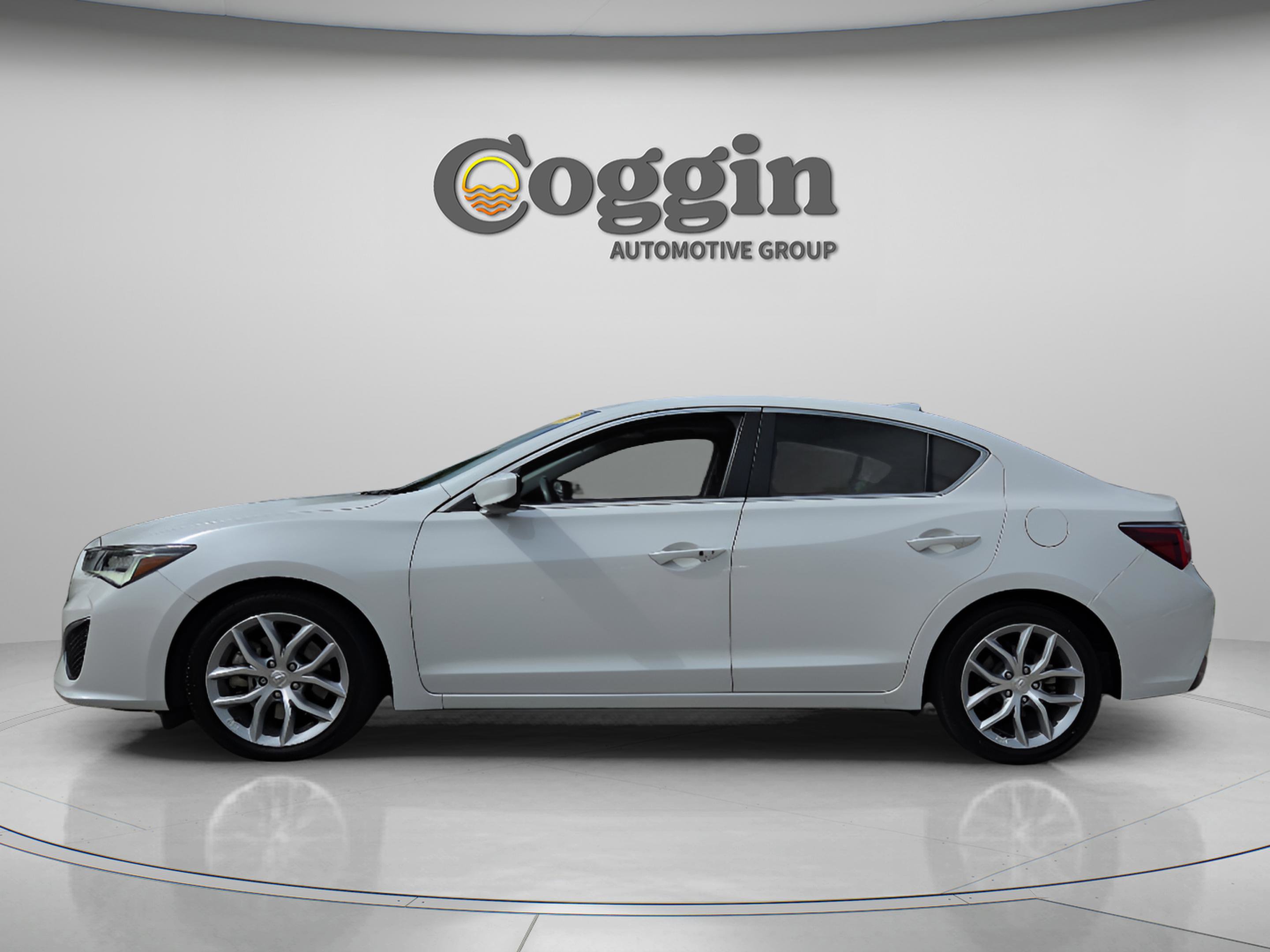 Used 2019 Acura ILX image 2