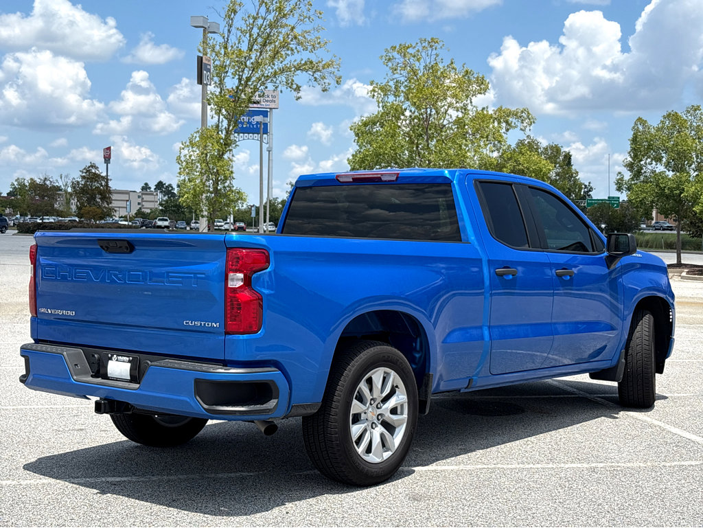 Used 2025 Chevrolet Silverado 1500 Custom image 24