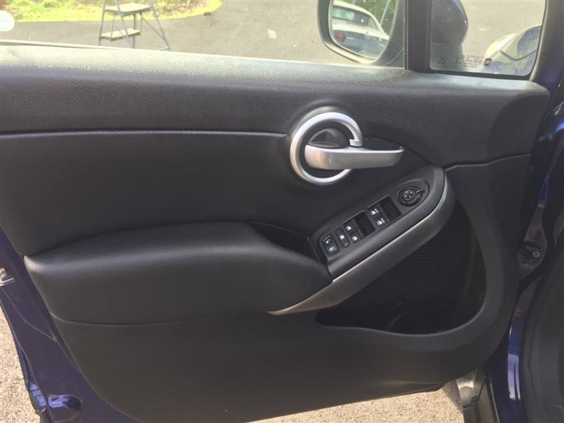Used 2016 FIAT 500X Trekking image 40