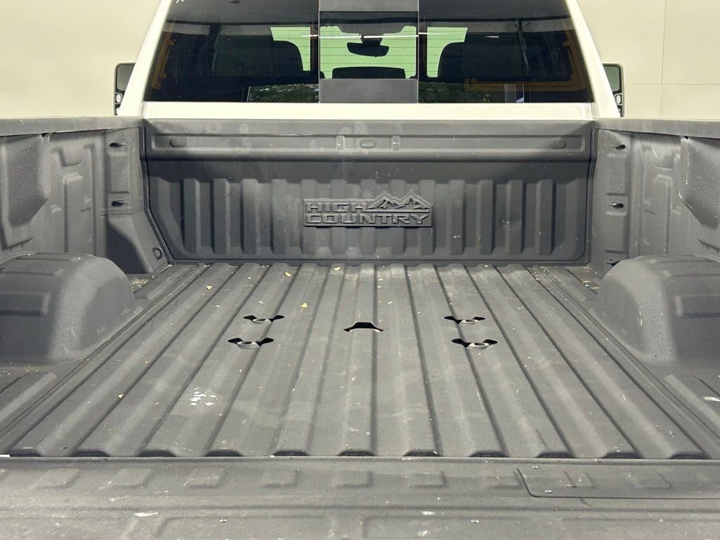 Used 2022 Chevrolet Silverado 3500 High Country AWD/4WD image 15