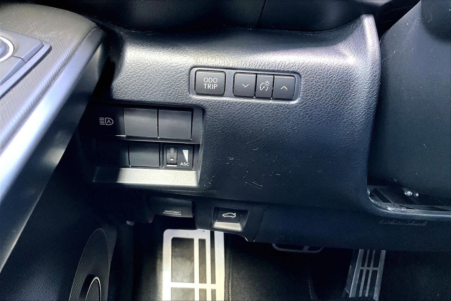 Used 2024 Lexus IS 300 F Sport w/ Accessory Package 2 RWD image 34