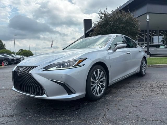 Used 2019 Lexus ES 350 w/ Accessory Package 2 FWD image 4