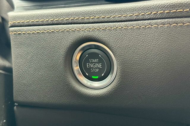New 2026 Cadillac Escalade Luxury w/ Touring Package AWD/4WD image 25