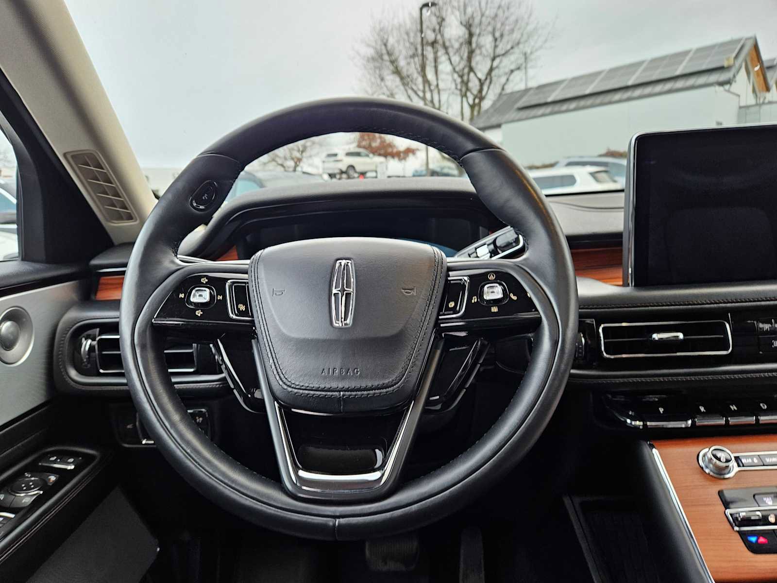 Used 2020 Lincoln Aviator Reserve w/ Equipment Group 202A image 21