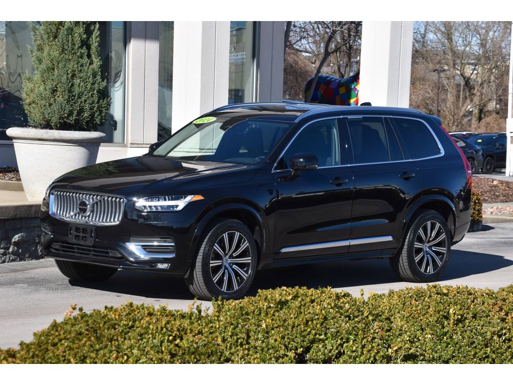 Certified 2024 Volvo XC90 B6 Plus image 7