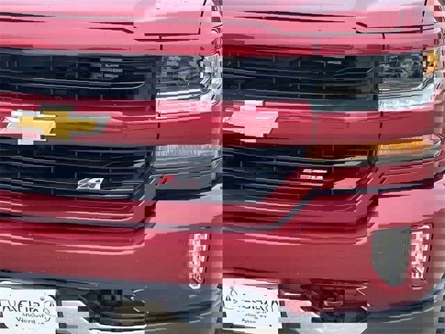 Used 2018 Chevrolet Silverado 1500 LT w/ All Star Edition image 9