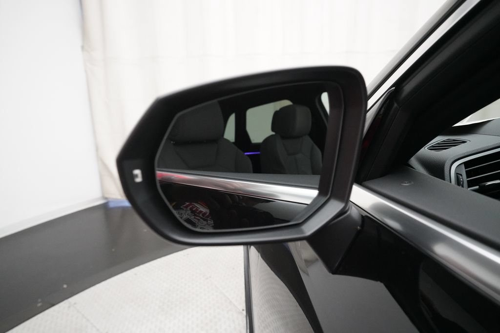 Used 2019 Audi Q3 2.0T Prestige w/ Prestige Package AWD/4WD image 26