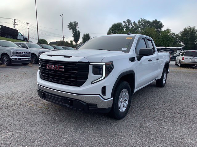 Used 2024 GMC Sierra 1500 Pro w/ Pro Value Package AWD/4WD image 4