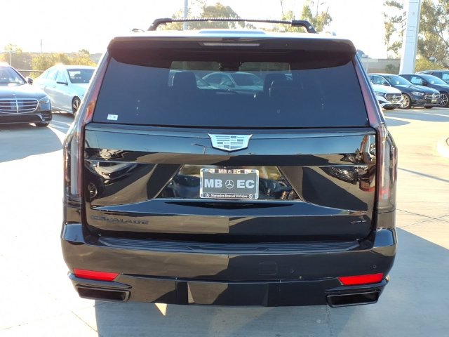 Used 2024 Cadillac Escalade ESV Sport w/ LPO, ONYX Package AWD/4WD image 22