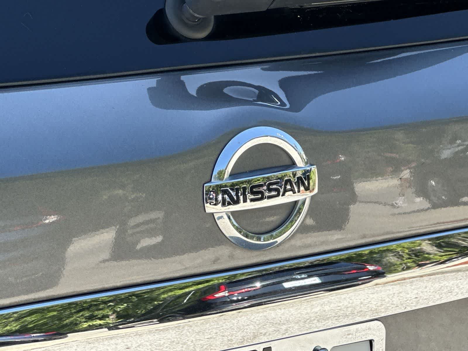 Used 2020 Nissan Pathfinder S FWD image 10