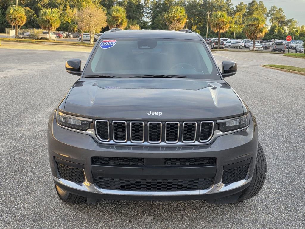 Used 2023 Jeep Grand Cherokee L Laredo w/ Luxury Tech Group I image 2