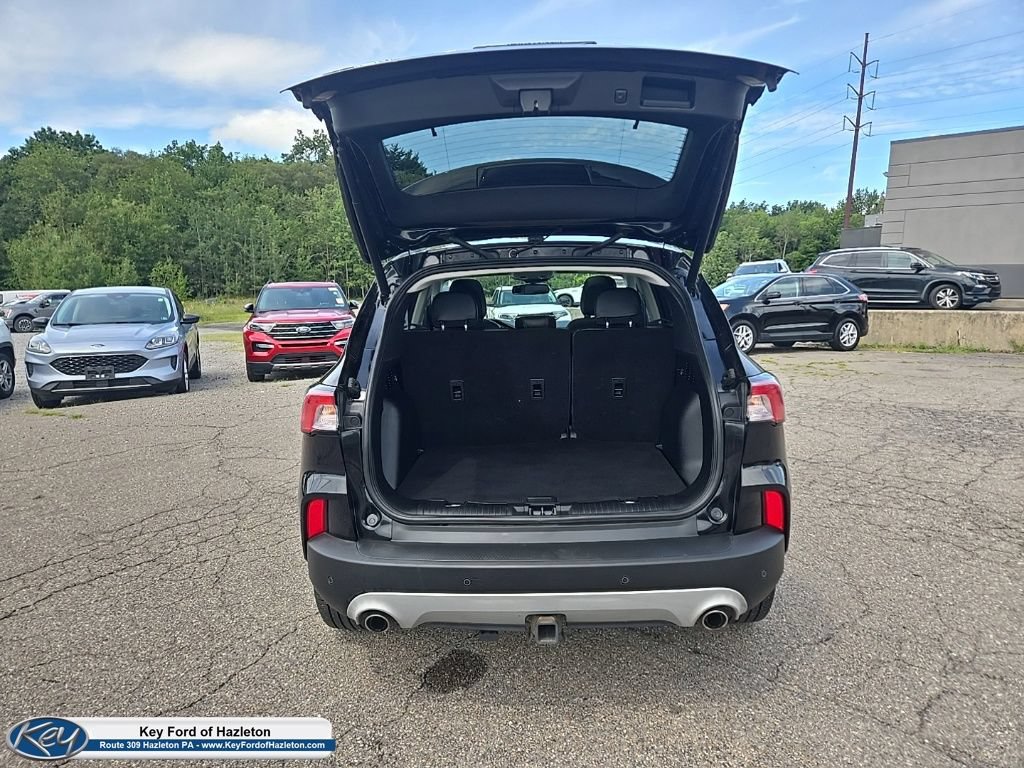 Certified 2022 Ford Escape Titanium w/ Class II Trailer Tow Package AWD/4WD image 10
