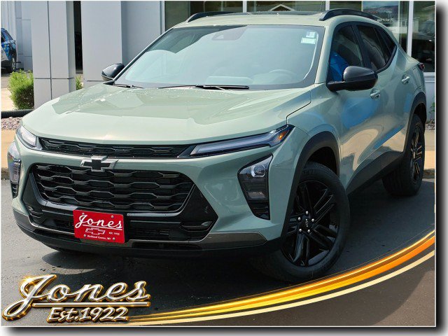 New 2026 Chevrolet Trax ACTIV w/ Sunroof Package