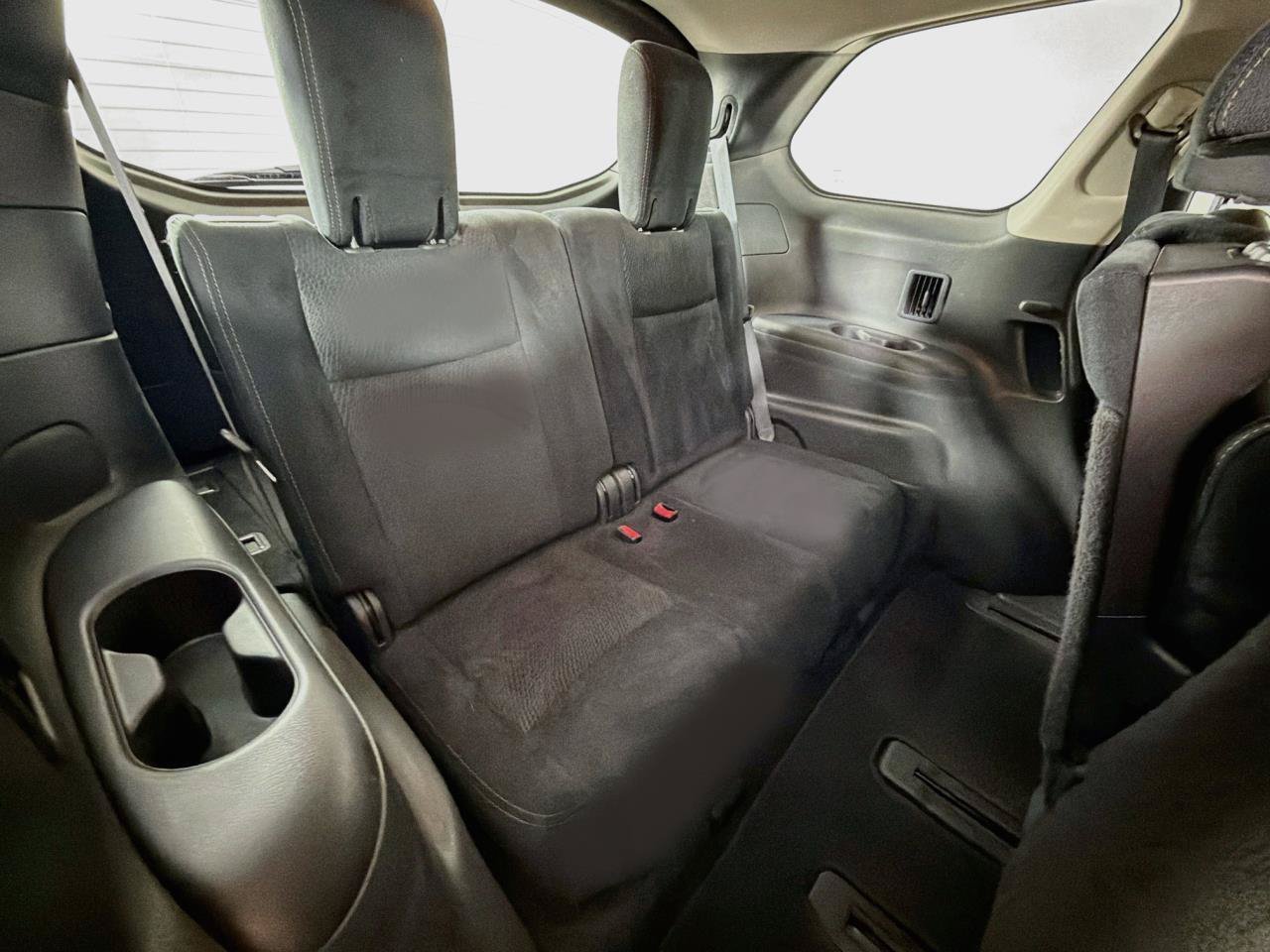 Used 2013 Nissan Pathfinder SV AWD/4WD image 35