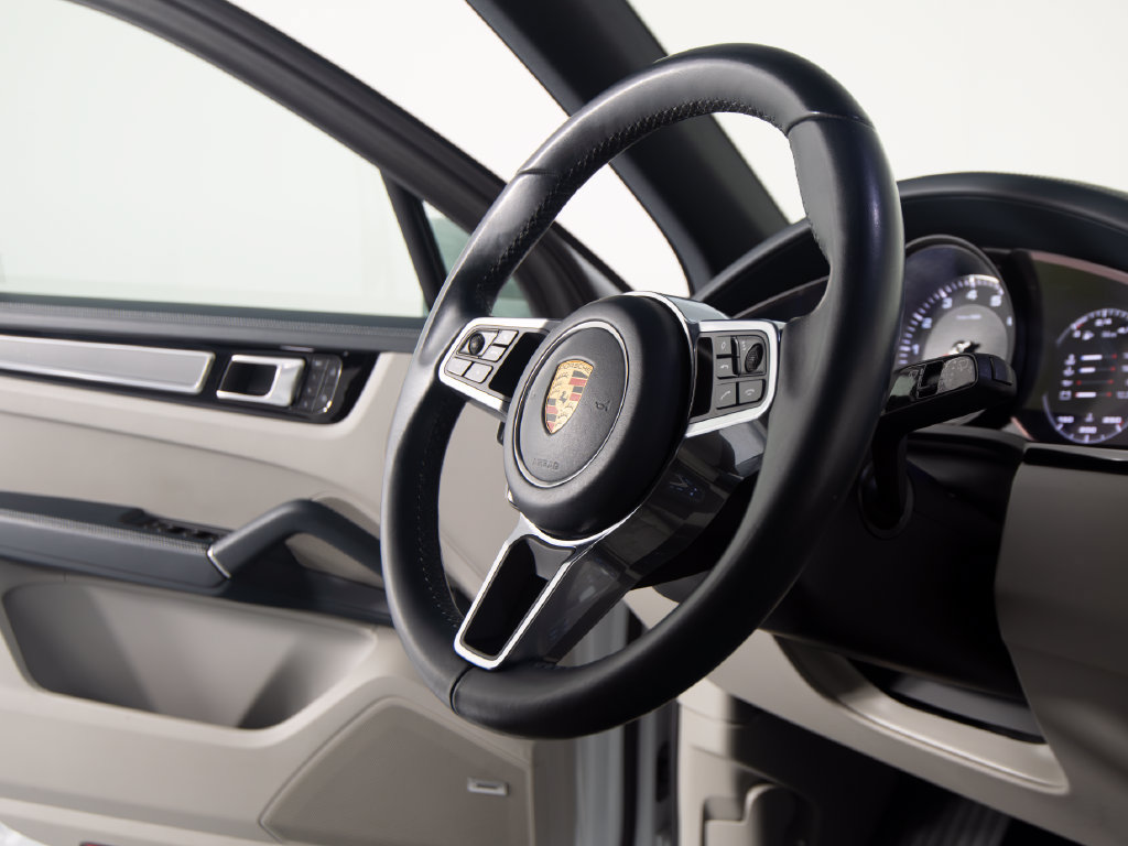 Certified 2023 Porsche Cayenne S Platinum AWD/4WD image 32