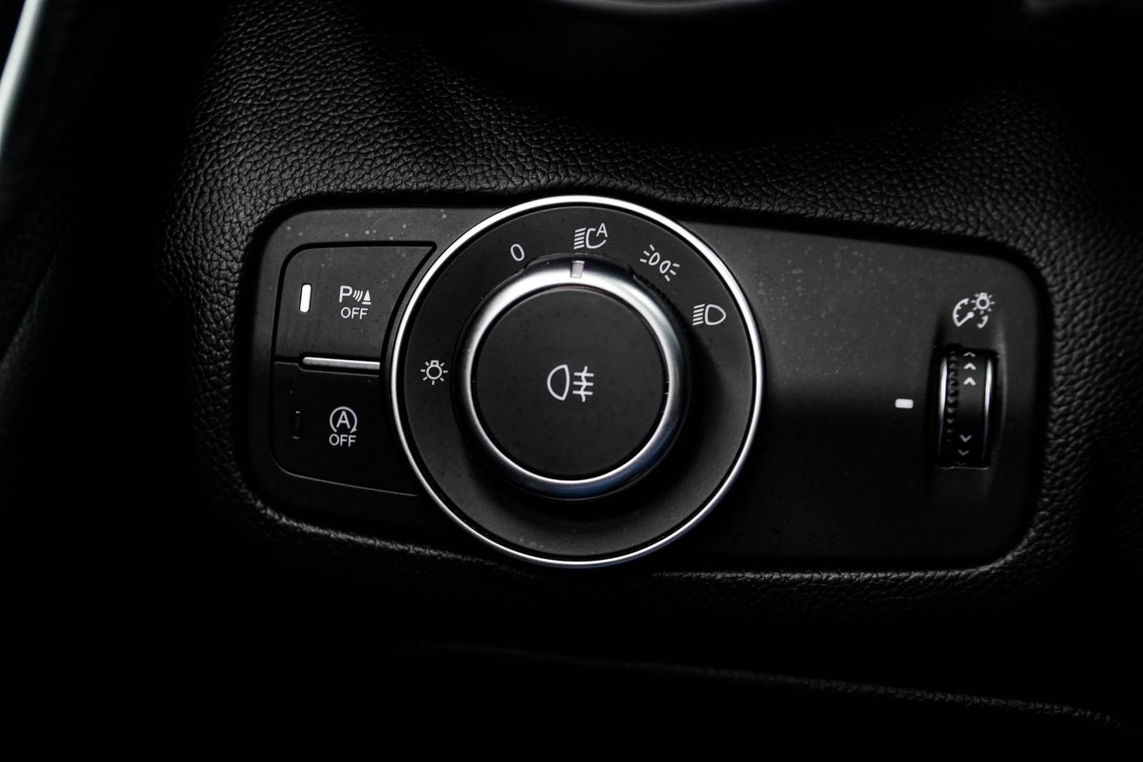 Used 2022 Alfa Romeo Giulia Ti RWD image 35