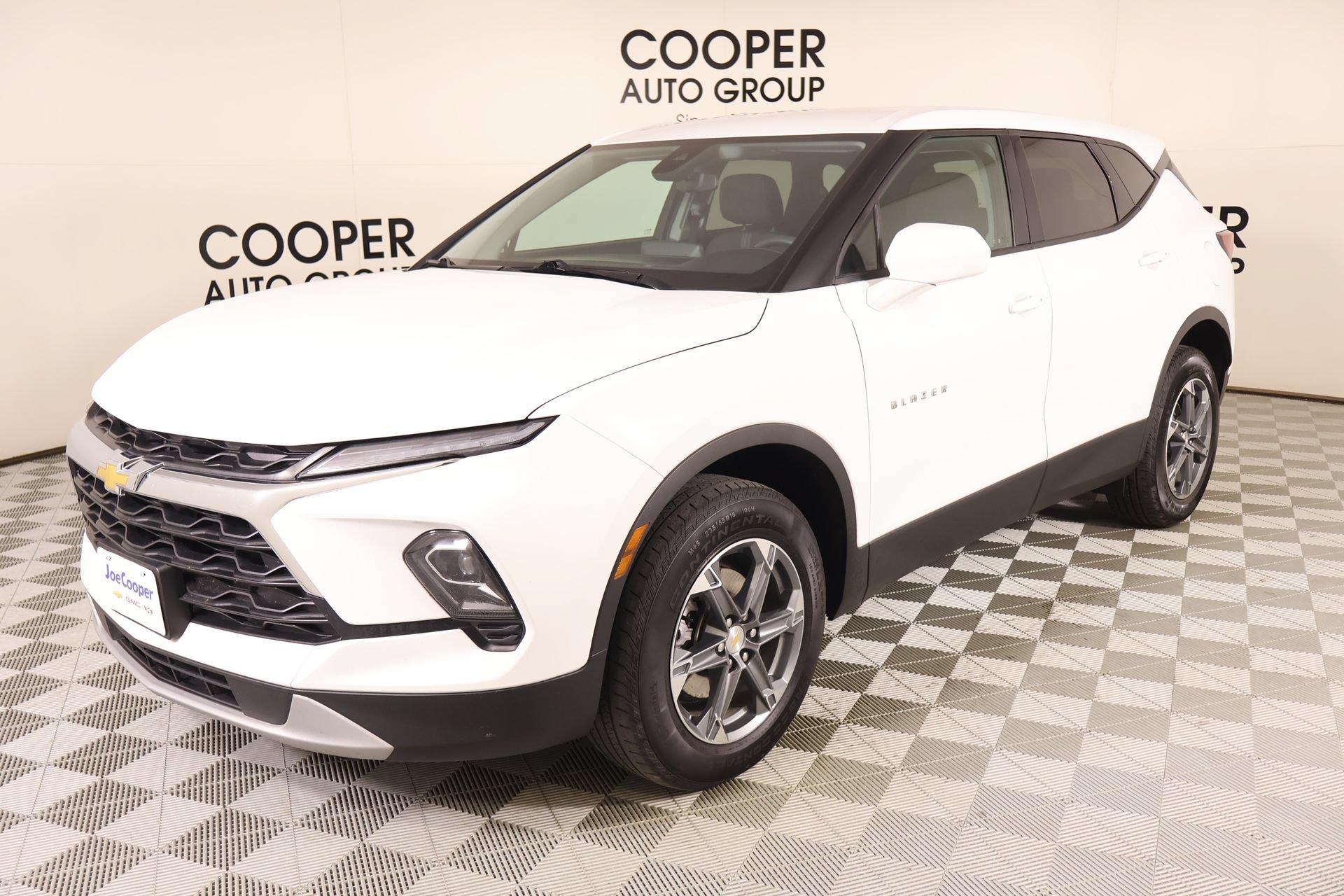 Used 2025 Chevrolet Blazer LT FWD image 10