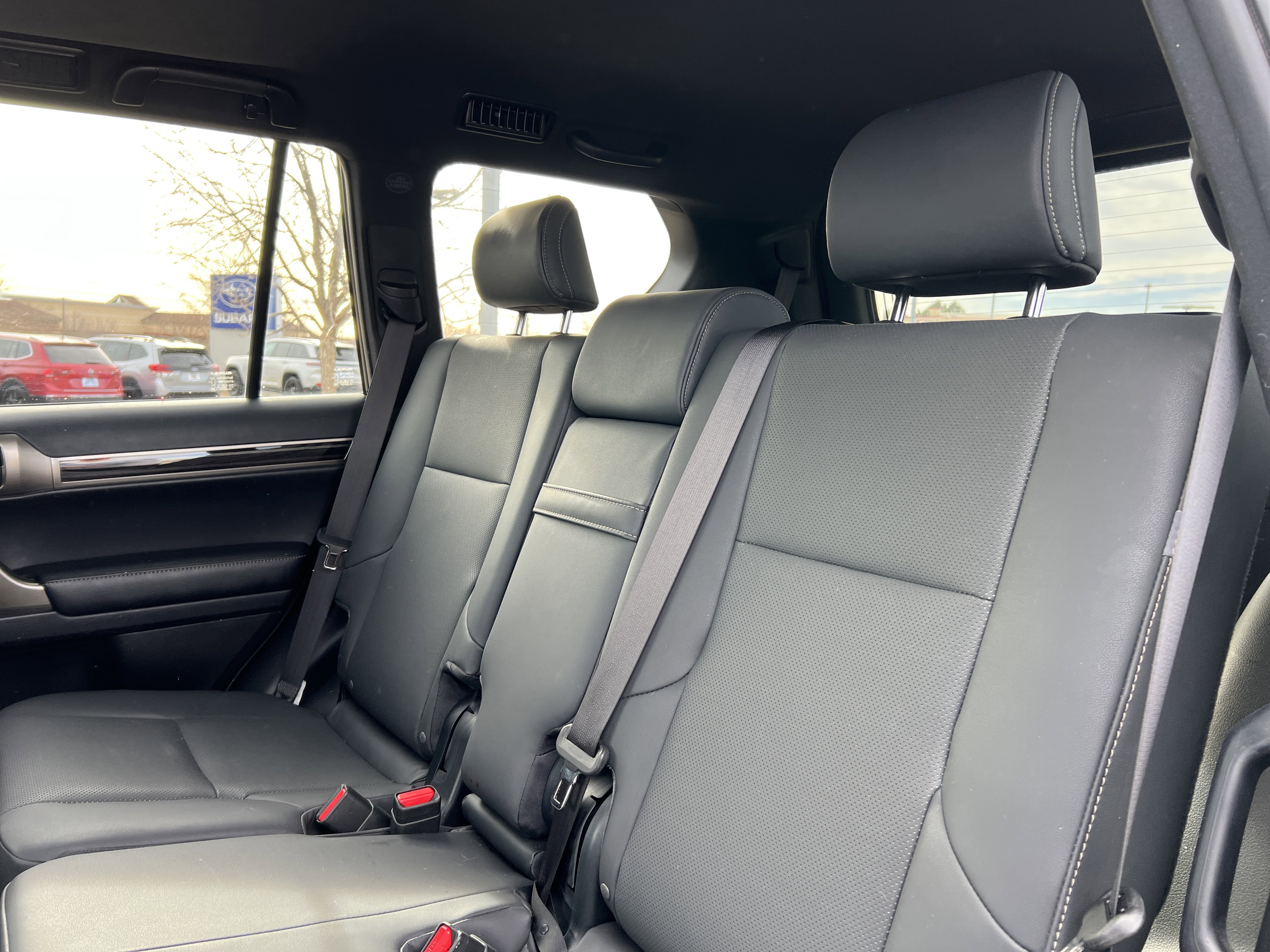 Used 2020 Lexus GX 460 Premium w/ Premium Package image 23