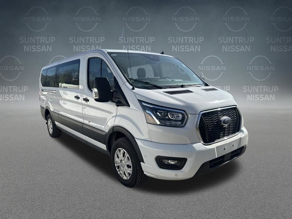 Used 2023 Ford Transit 350 XLT image 40