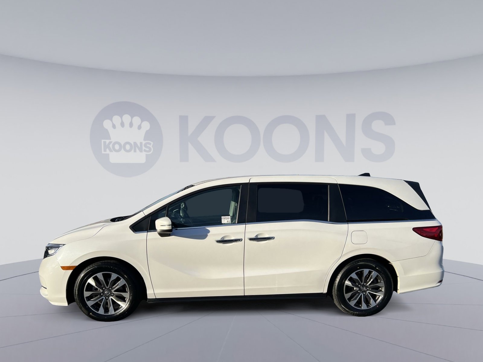 Used 2023 Honda Odyssey EX-L image 2