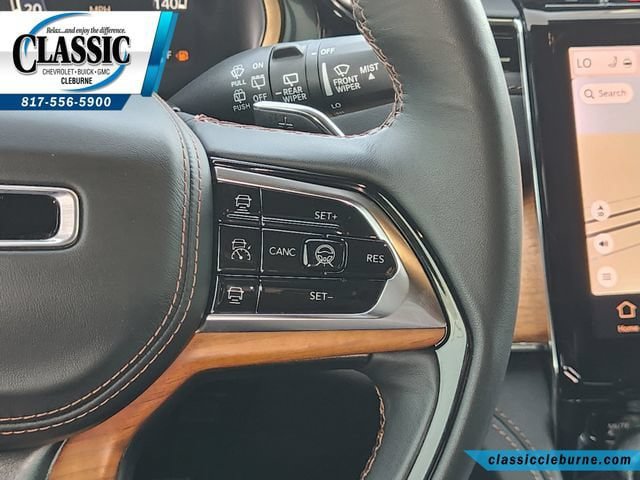Used 2024 Jeep Grand Cherokee Summit AWD/4WD image 28