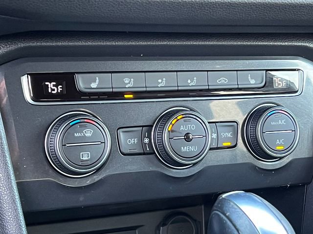 Used 2021 Volkswagen Tiguan SE R-Line image 26