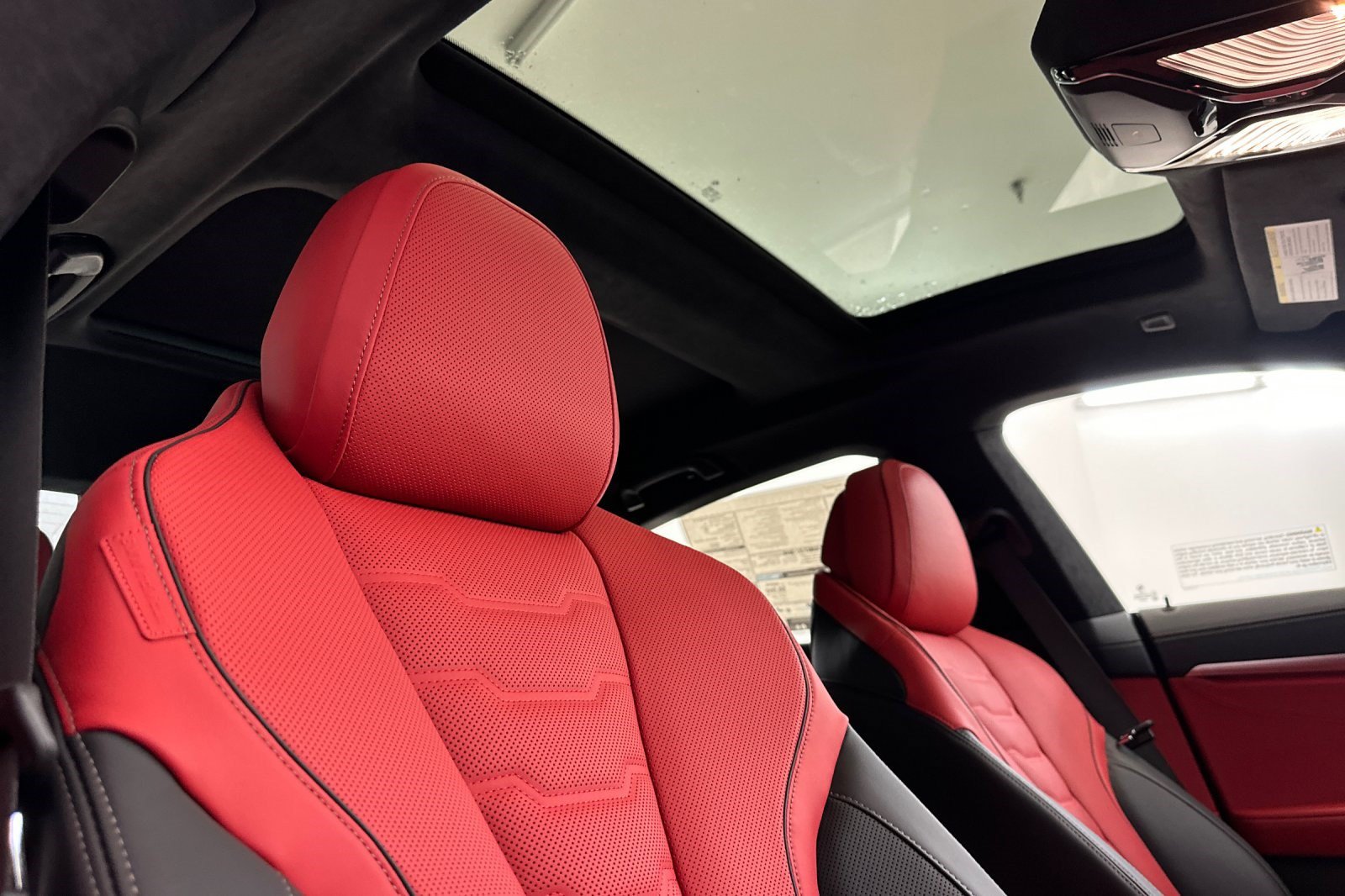 New 2026 BMW M850i xDrive AWD/4WD image 25
