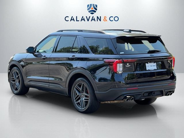 Used 2025 Ford Explorer ST AWD/4WD image 7